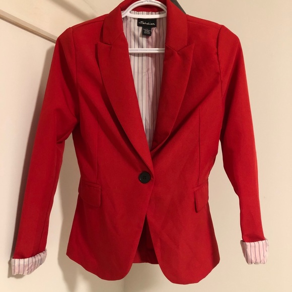 Blazer - Picture 2 of 2